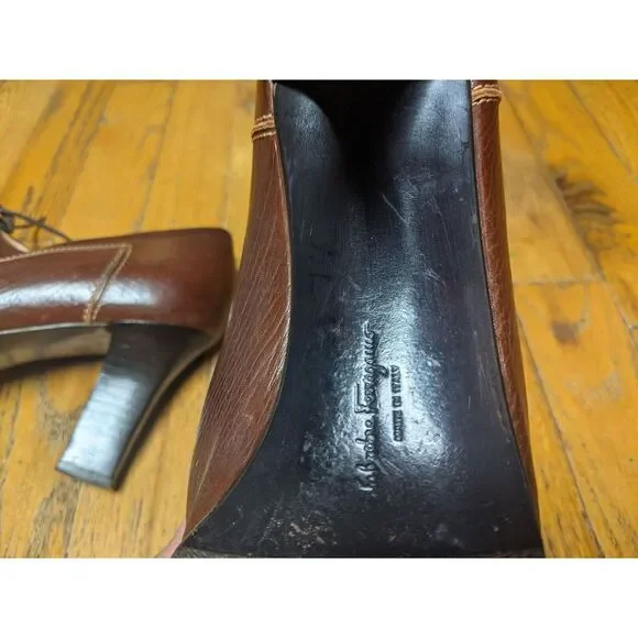 Salvatore Ferragamo‎ Brown Brogue Leather Platform Pumps Size 10B Style DQ96651